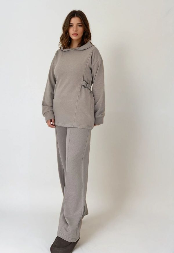 The D Taupe Set
